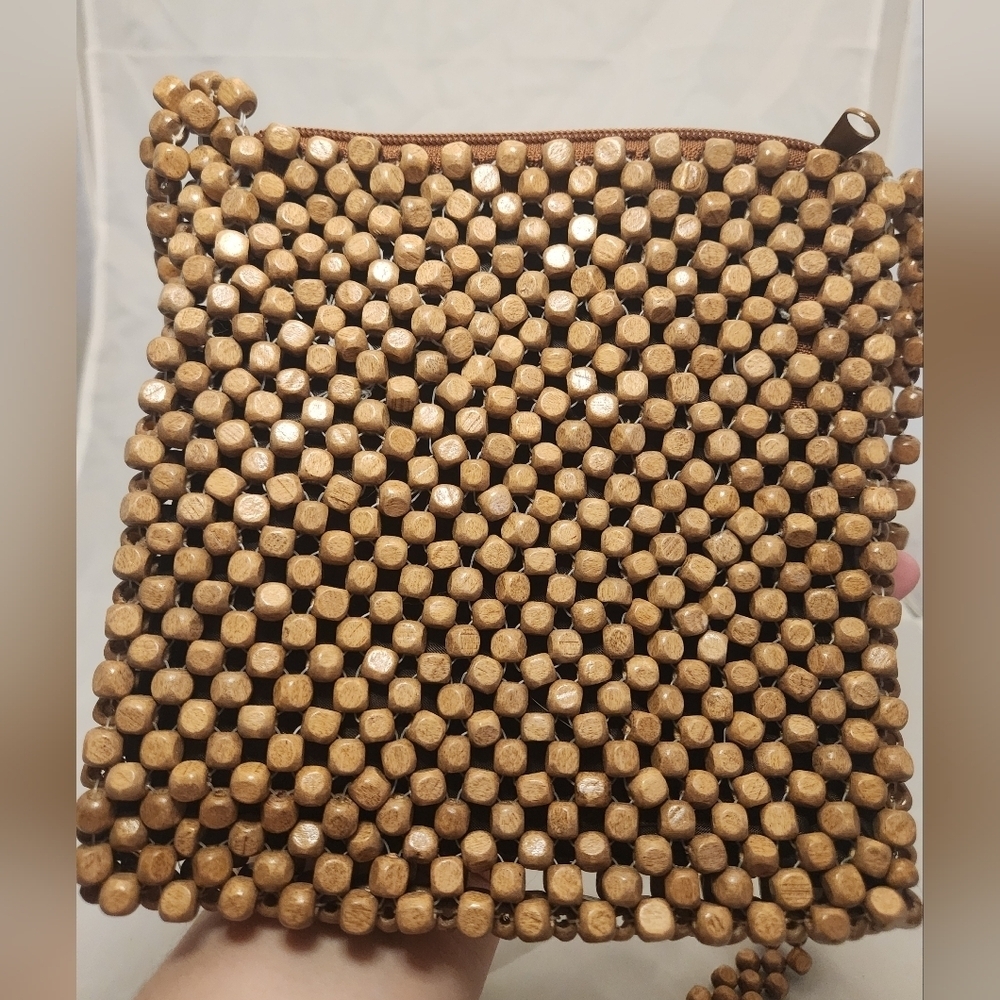 8" Tan Wood Beaded Hand Bag Purse 60" Long Strap - Picture 3 of 9